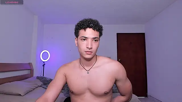 Snapshot of MitchellXD chatting on 28, 12, 2024 MitchellXD online show from 28, 12, 2024