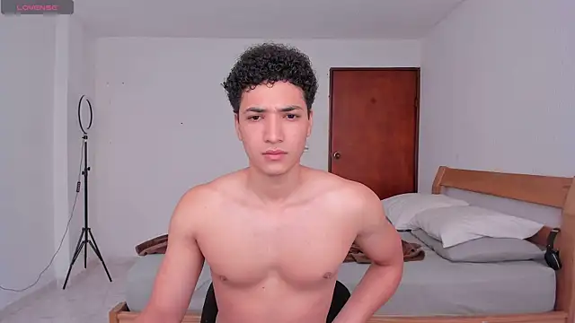 Snapshot of MitchellXD chatting on 2, 3, 2025 MitchellXD online show from 2, 3, 2025