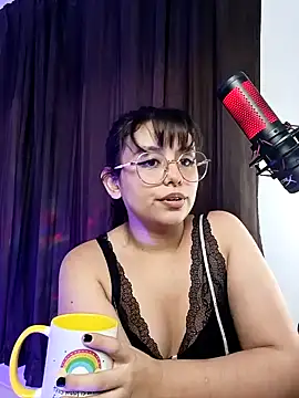 mary diaz1 online show from 4, 1, 2025