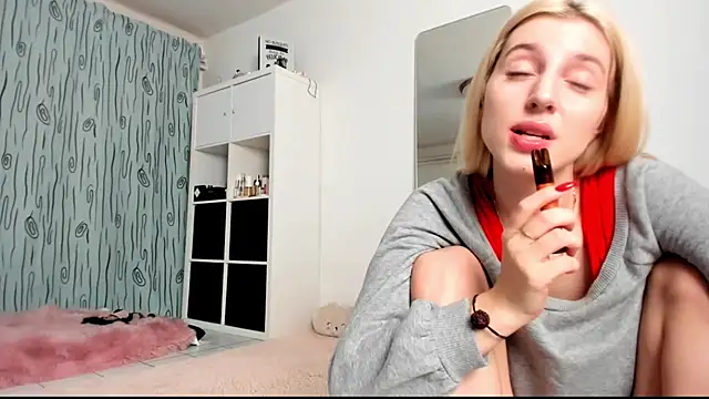 KenzieDawton online show from 20, 12, 2024