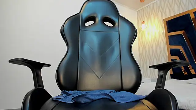 Petesevans online show from 1, 3, 2025