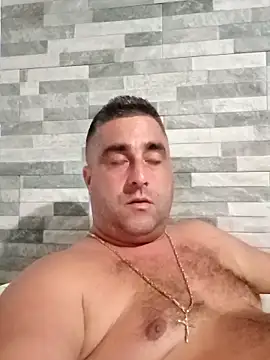 ADRIAN ADI40 online show from 18, 9, 2025