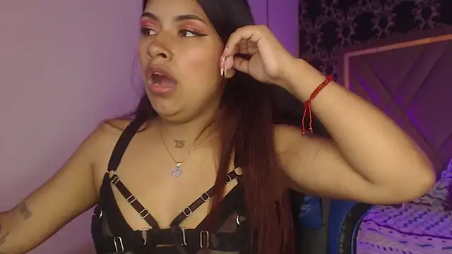 ChantalPetit online show from 9, 10, 2025