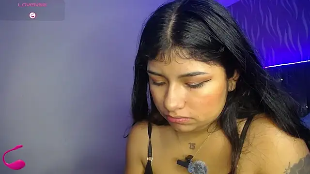 Snapshot of ChantalPetit chatting on 12, 7, 2026 ChantalPetit online show from 12, 7, 2026