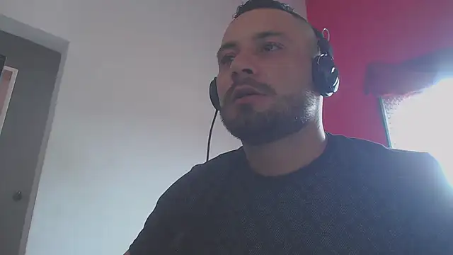 Snapshot of body_x29 chatting on 4, 3, 2025 body x29 online show from 4, 3, 2025