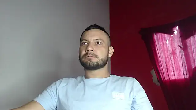 Snapshot of body_x29 chatting on 9, 3, 2025 body x29 online show from 9, 3, 2025