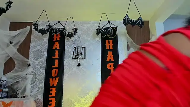 Snapshot of kelly_thomson chatting on 22, 10, 2025 kelly thomson online show from 22, 10, 2025