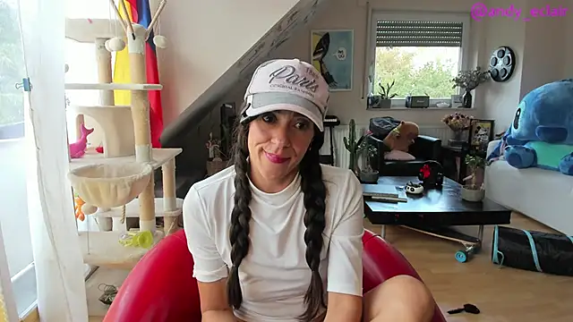 tinny williams online show from 5, 10, 2025