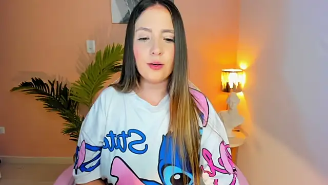 Snapshot of HannaMiller_1 chatting on 18, 7, 2026 HannaMiller 1 online show from 18, 7, 2026
