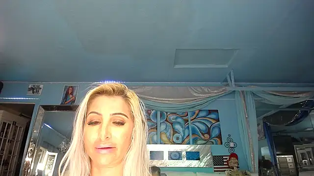 ADRIANNA FOX online show from 5, 2, 2025