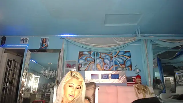 ADRIANNA FOX online show from 16, 3, 2025