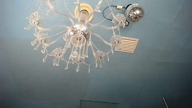 Snapshot of ADRIANNA_FOX chatting on 6, 3, 2026 ADRIANNA FOX online show from 6, 3, 2026