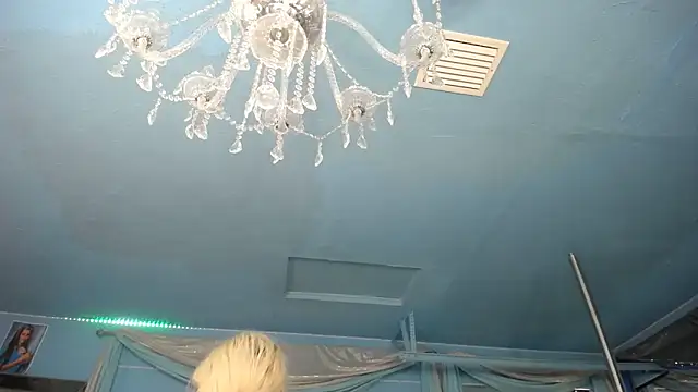 Snapshot of ADRIANNA_FOX chatting on 22, 3, 2026 ADRIANNA FOX online show from 22, 3, 2026