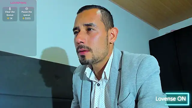 jhonyalzate2 online show from 4, 2, 2026