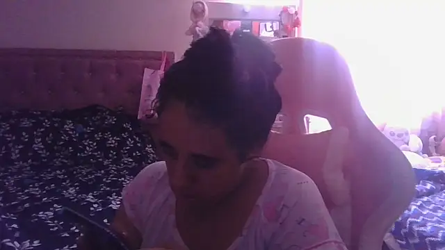 Snapshot of annarose19 chatting on 27, 4, 2026 annarose19 online show from 27, 4, 2026