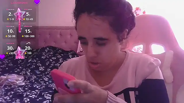 Snapshot of annarose19 chatting on 19, 5, 2026 annarose19 online show from 19, 5, 2026
