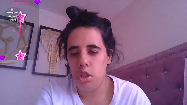 Snapshot of annarose19 chatting on 30, 5, 2026 annarose19 online show from 30, 5, 2026