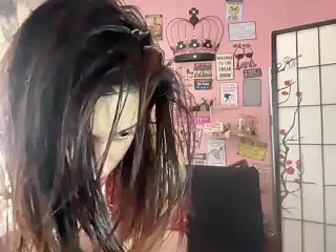 Snapshot of latinacubana chatting on 20, 12, 2024 latinacubana online show from 20, 12, 2024