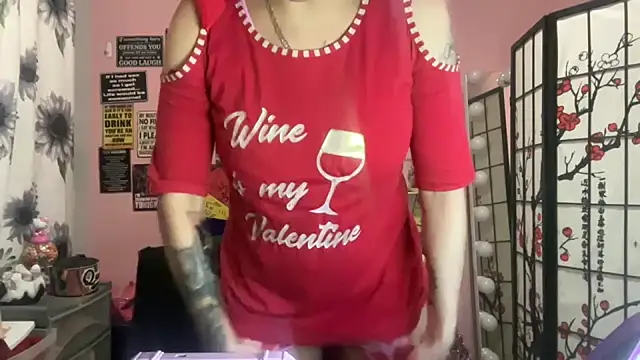 Snapshot of latinacubana chatting on 15, 2, 2025 latinacubana online show from 15, 2, 2025