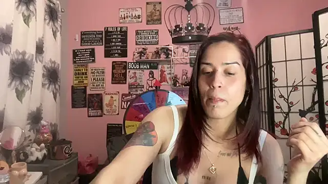 Snapshot of latinacubana chatting on 27, 2, 2025 latinacubana online show from 27, 2, 2025