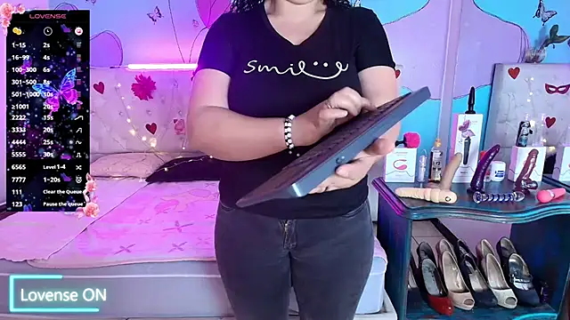 Zaly mature online show from 27, 7, 2026