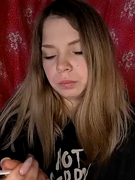 Snapshot of Zuli_Kiska chatting on 22, 12, 2025 Zuli Kiska online show from 22, 12, 2025