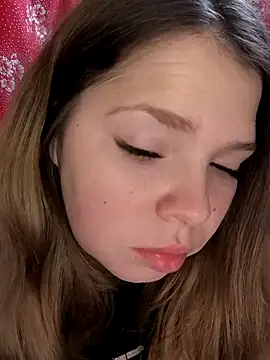 Snapshot of Zuli_Kiska chatting on 7, 1, 2026 Zuli Kiska online show from 7, 1, 2026