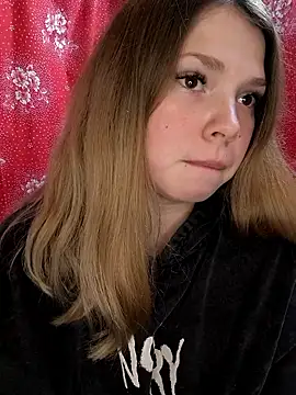 Snapshot of Zuli_Kiska chatting on 8, 1, 2026 Zuli Kiska online show from 8, 1, 2026