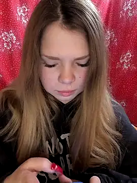 Snapshot of Zuli_Kiska chatting on 3, 2, 2026 Zuli Kiska online show from 3, 2, 2026