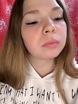 Snapshot of Zuli_Kiska chatting on 5, 2, 2026 Zuli Kiska online show from 5, 2, 2026