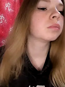 Snapshot of Zuli_Kiska chatting on 13, 2, 2026 Zuli Kiska online show from 13, 2, 2026