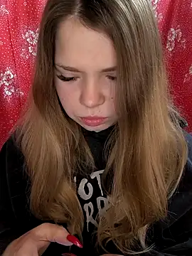 Snapshot of Zuli_Kiska chatting on 17, 2, 2026 Zuli Kiska online show from 17, 2, 2026