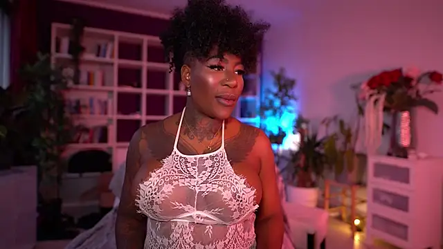 Snapshot of JosyBlack chatting on 22, 12, 2024 JosyBlack online show from 22, 12, 2024