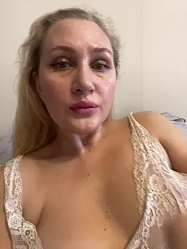 Snapshot of YourBlondee chatting on 16, 12, 2024 YourBlondee online show from 16, 12, 2024