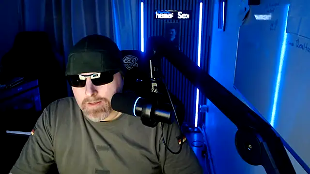 Snapshot of DerPornoPete chatting on 11, 2, 2026 DerPornoPete online show from 11, 2, 2026