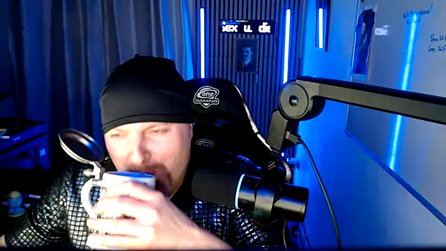 Snapshot of DerPornoPete chatting on 26, 4, 2026 DerPornoPete online show from 26, 4, 2026