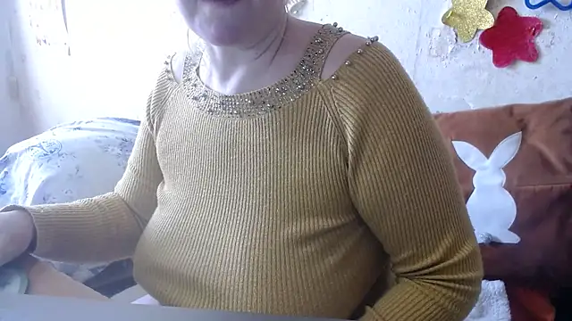 QueenLana online show from 10, 2, 2025