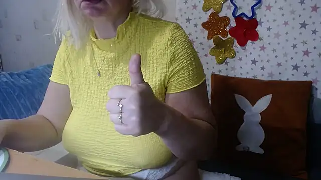 QueenLana online show from 15, 11, 2025