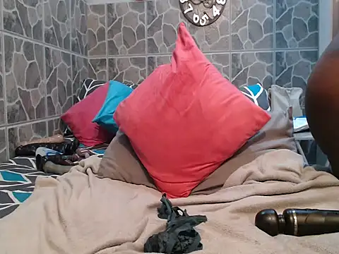 THREEHOLESPLEASURE99 online show from 6, 4, 2026