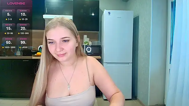 Adr1ana  online show from 1, 11, 2025