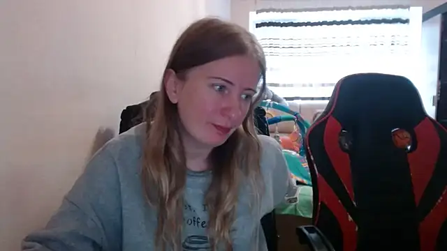 Snapshot of PeterAndJen chatting on 16, 10, 2025 PeterAndJen online show from 16, 10, 2025