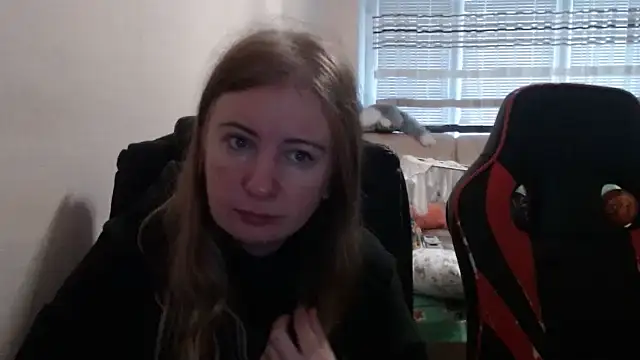 Snapshot of PeterAndJen chatting on 24, 10, 2025 PeterAndJen online show from 24, 10, 2025