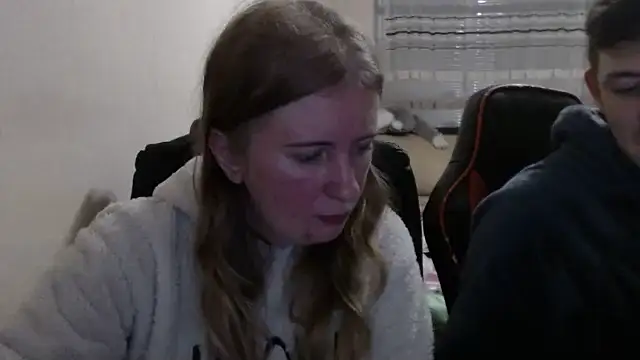 Snapshot of PeterAndJen chatting on 9, 11, 2025 PeterAndJen online show from 9, 11, 2025