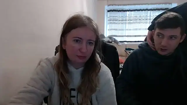 Snapshot of PeterAndJen chatting on 10, 11, 2025 PeterAndJen online show from 10, 11, 2025