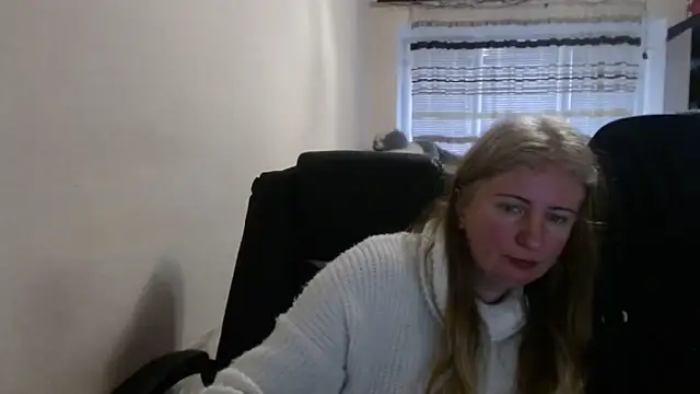 Snapshot of PeterAndJen chatting on 2, 3, 2026 PeterAndJen online show from 2, 3, 2026