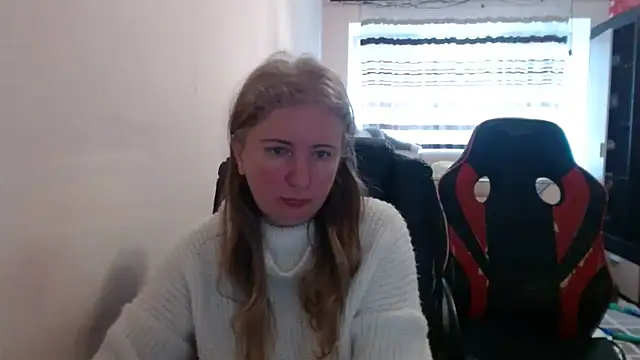 Snapshot of PeterAndJen chatting on 4, 3, 2026 PeterAndJen online show from 4, 3, 2026