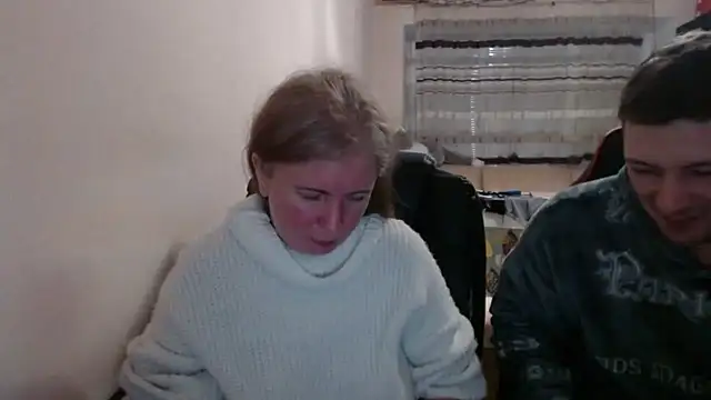 Snapshot of PeterAndJen chatting on 6, 3, 2026 PeterAndJen online show from 6, 3, 2026