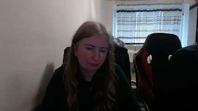 Snapshot of PeterAndJen chatting on 18, 3, 2026 PeterAndJen online show from 18, 3, 2026