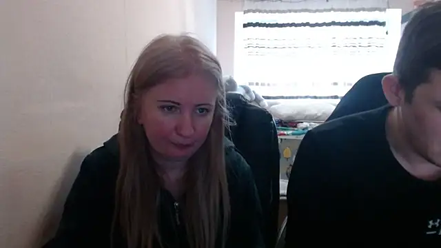 Snapshot of PeterAndJen chatting on 22, 3, 2026 PeterAndJen online show from 22, 3, 2026