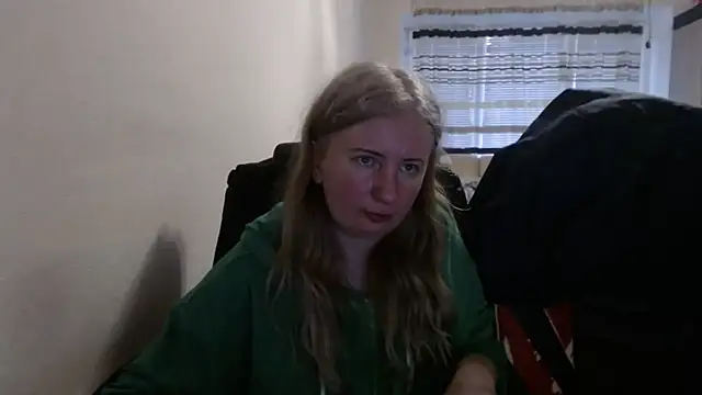 Snapshot of PeterAndJen chatting on 27, 3, 2026 PeterAndJen online show from 27, 3, 2026